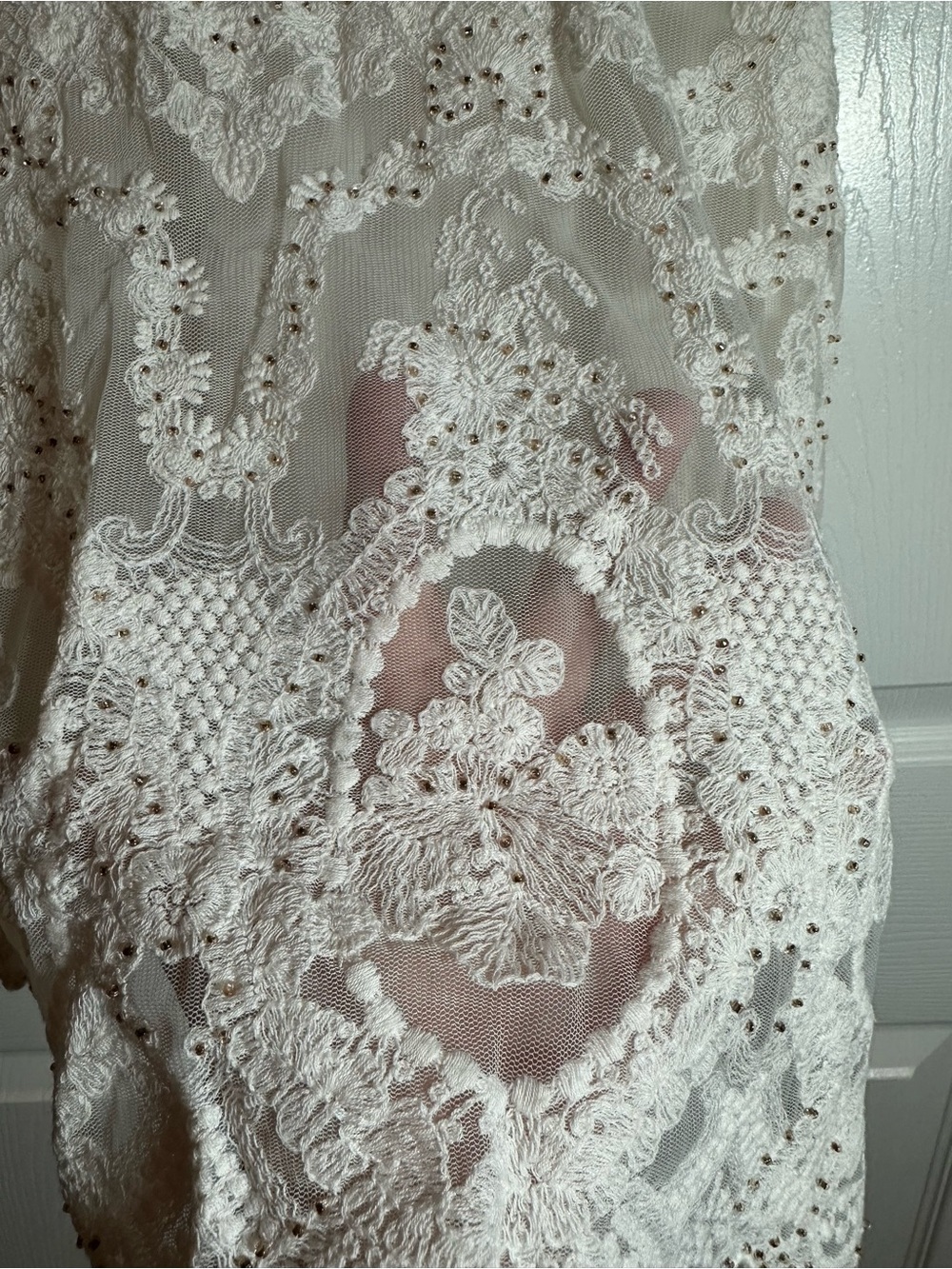 White House Black Market Ecru Lace Beaded Cami – Size Small - Picture 11 of 11